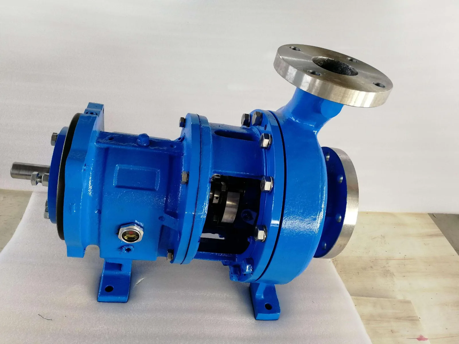 Bomba ANSI YSM G196, vista lateral del conjunto